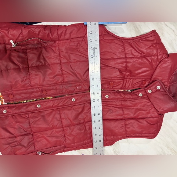 Tweeds Burgundy Quilted Puffer Vest Animal Print Lining Womens Size Medium - Picture 7 of 7